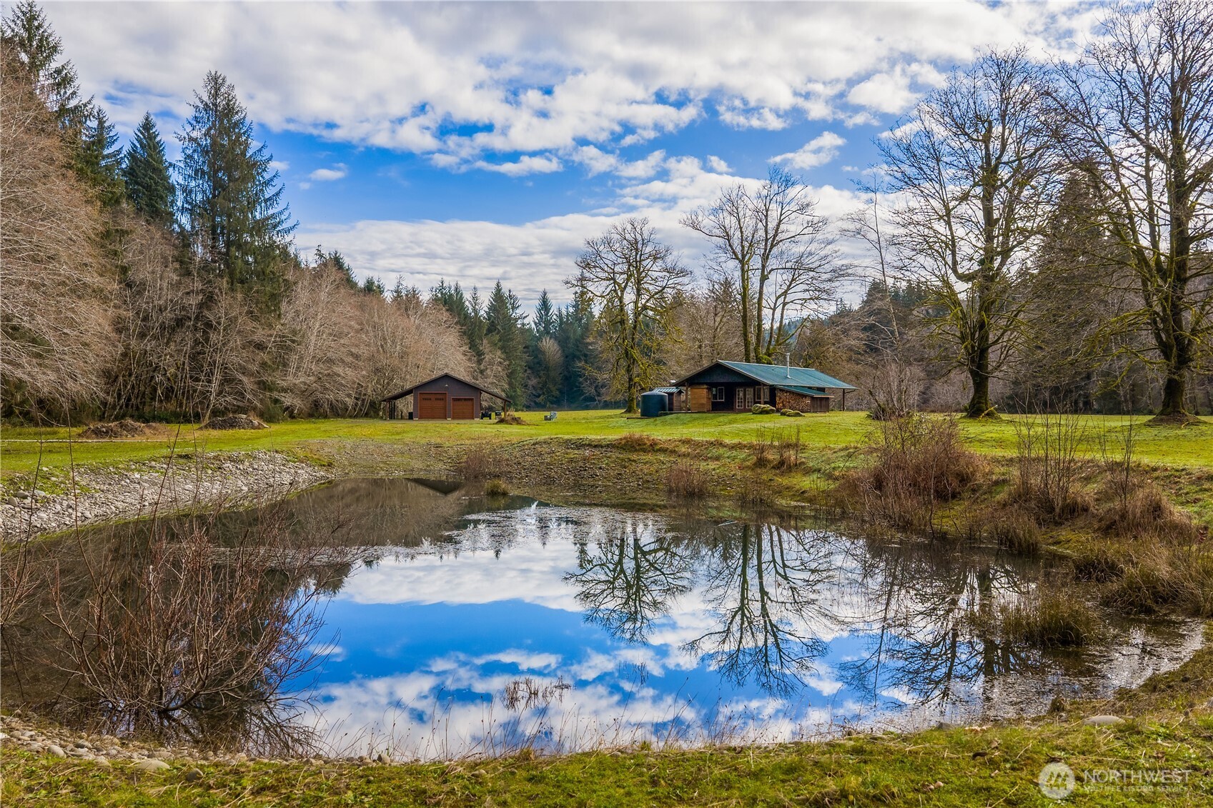 2298 Undie Road , Forks, WA 98331