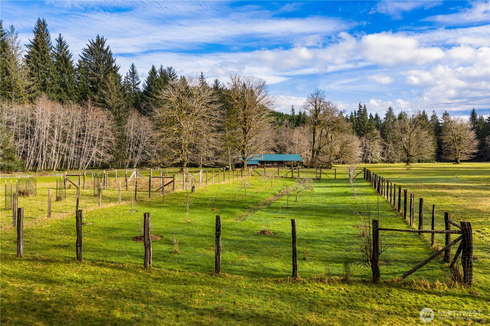 2298 Undie Road , Forks, WA 98331