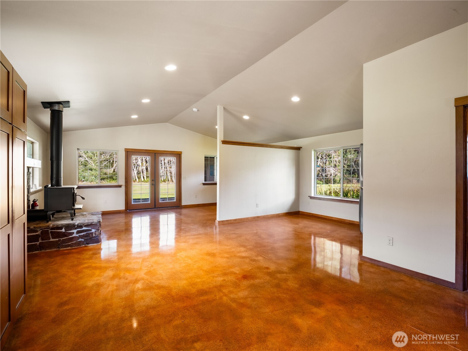 2298 Undie Road , Forks, WA 98331