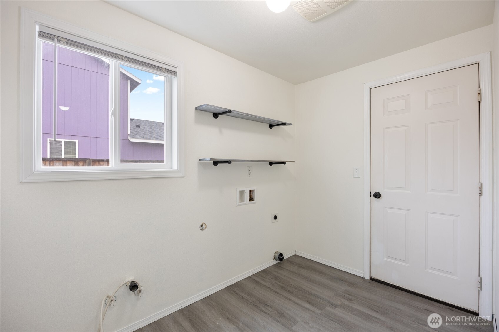 2100 Perch Avenue , Moses Lake, WA 98837