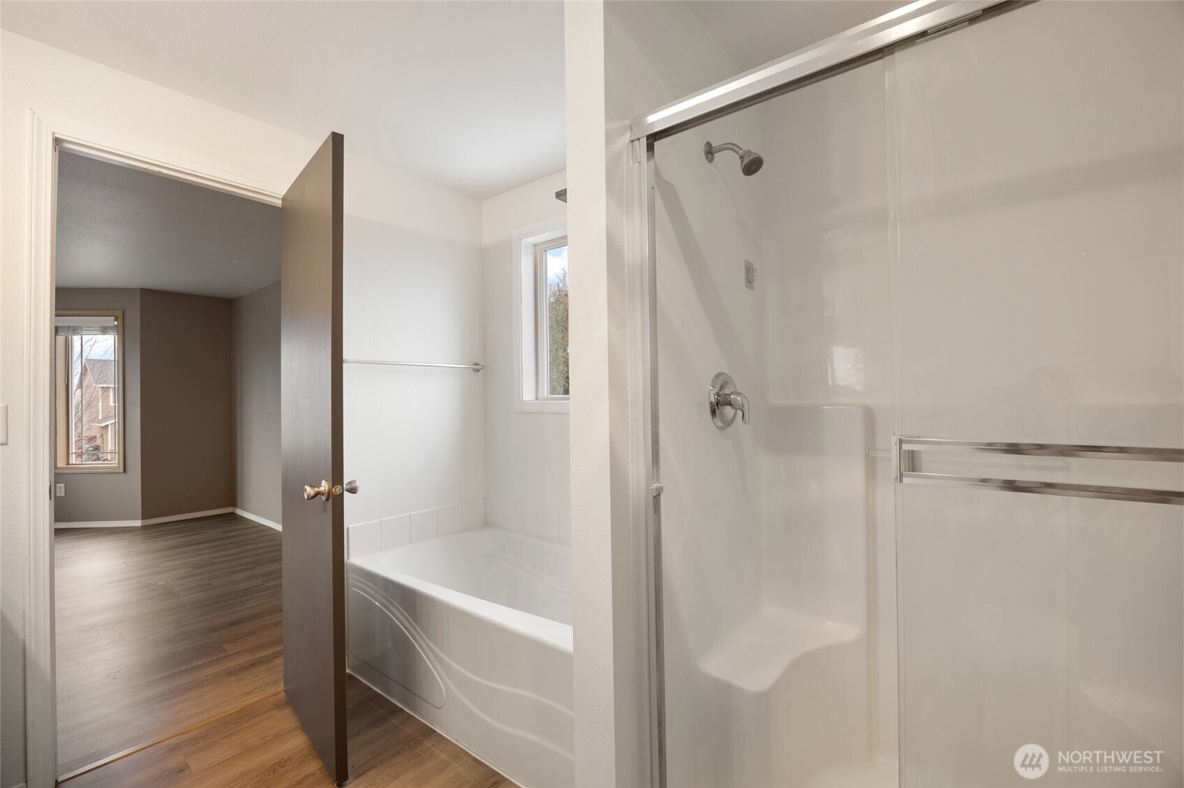 2100 Perch Avenue , Moses Lake, WA 98837