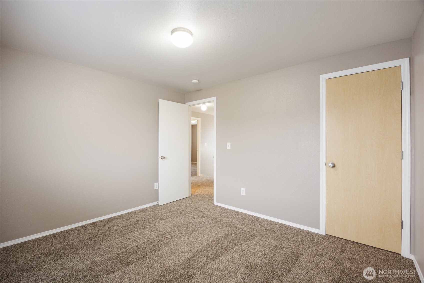 2100 Perch Avenue , Moses Lake, WA 98837