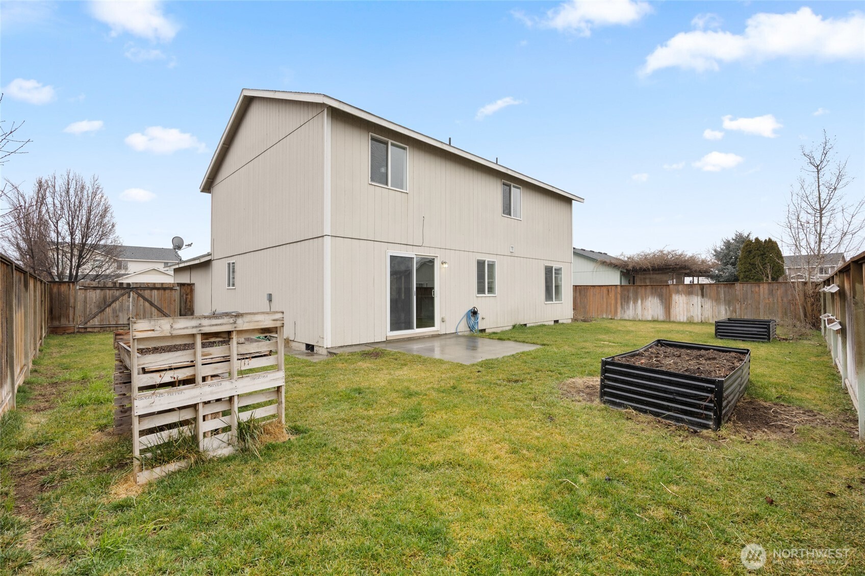 2100 Perch Avenue , Moses Lake, WA 98837