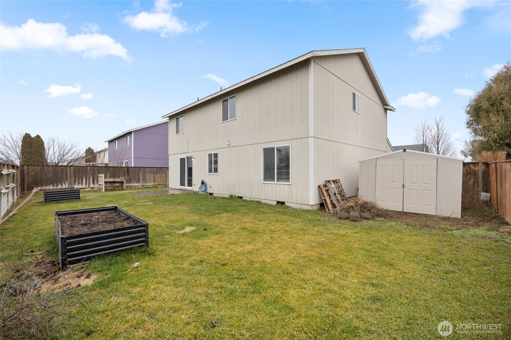 2100 Perch Avenue , Moses Lake, WA 98837
