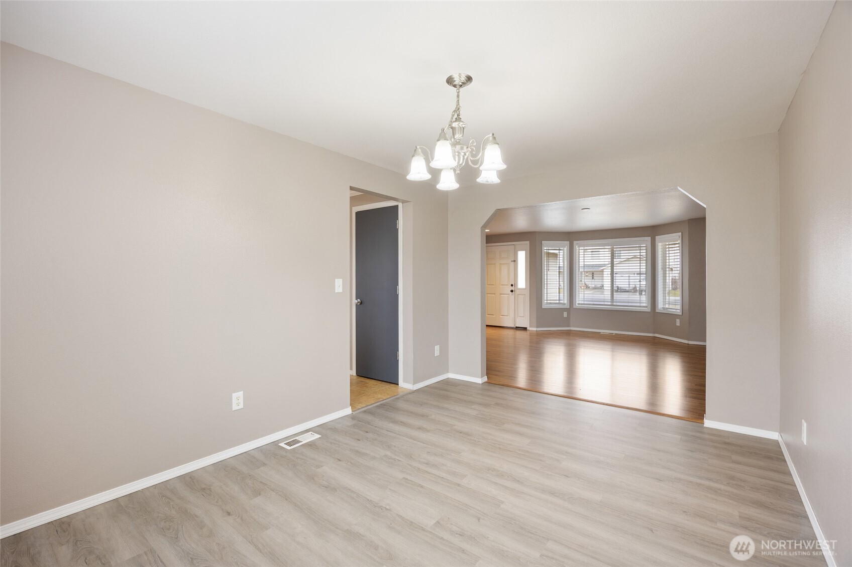 2100 Perch Avenue , Moses Lake, WA 98837