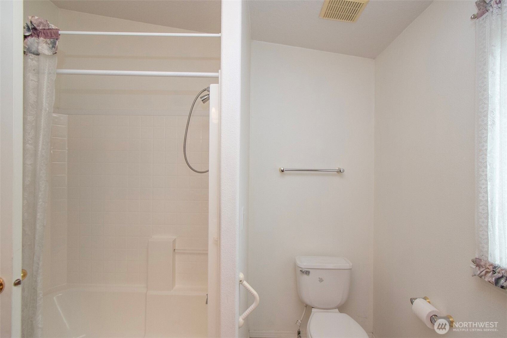 62 Johnson Road , Port Angeles, WA 98363