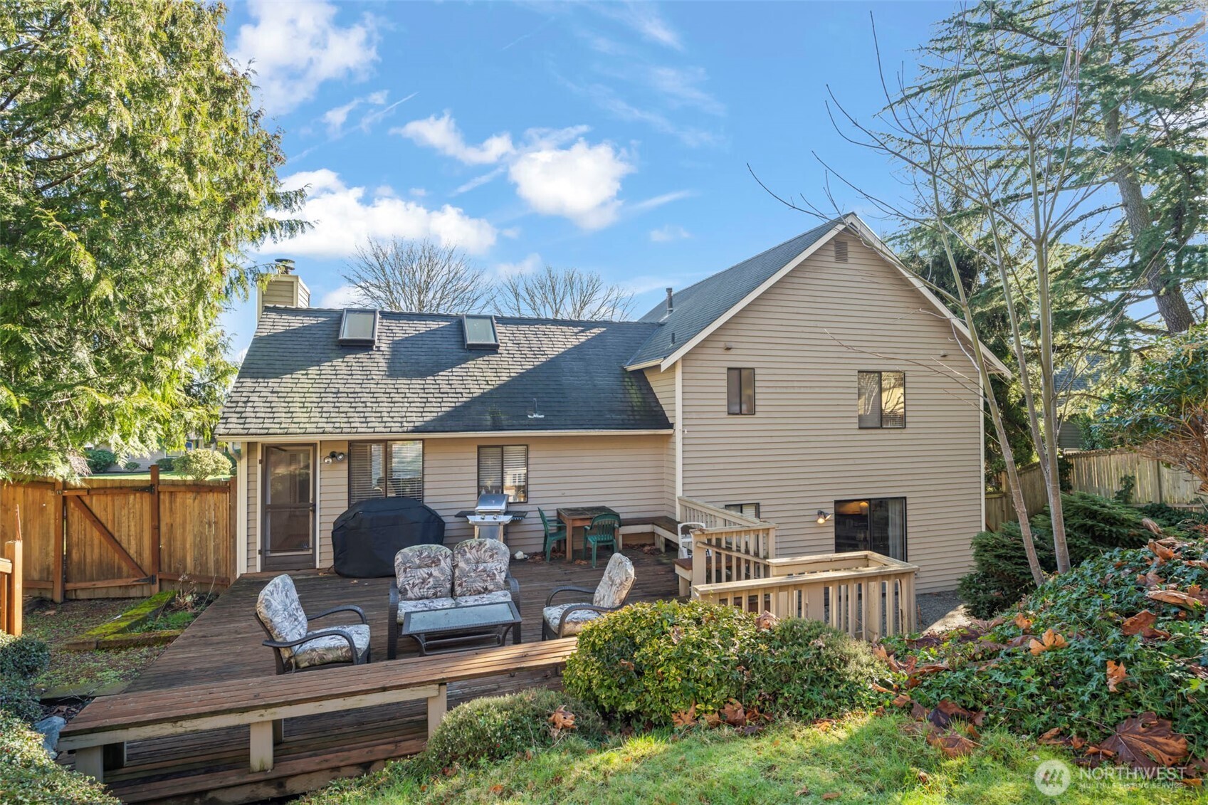 14107 97th Avenue NE, Kirkland, WA 98034