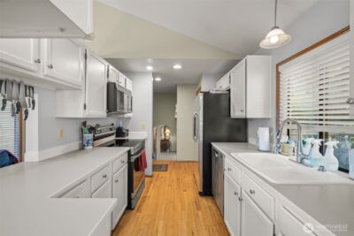 14107 97th Avenue NE, Kirkland, WA 98034 - Photo 8