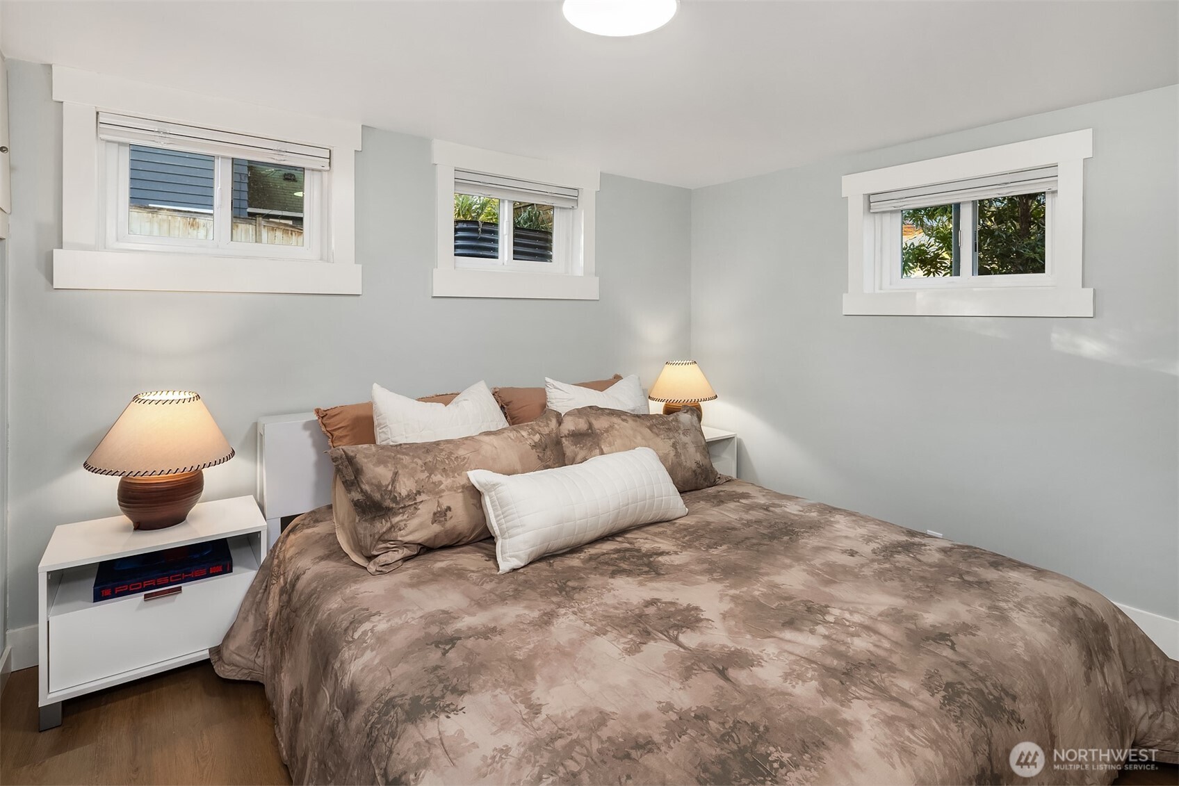 403 NE 94th Street , Seattle, WA 98115