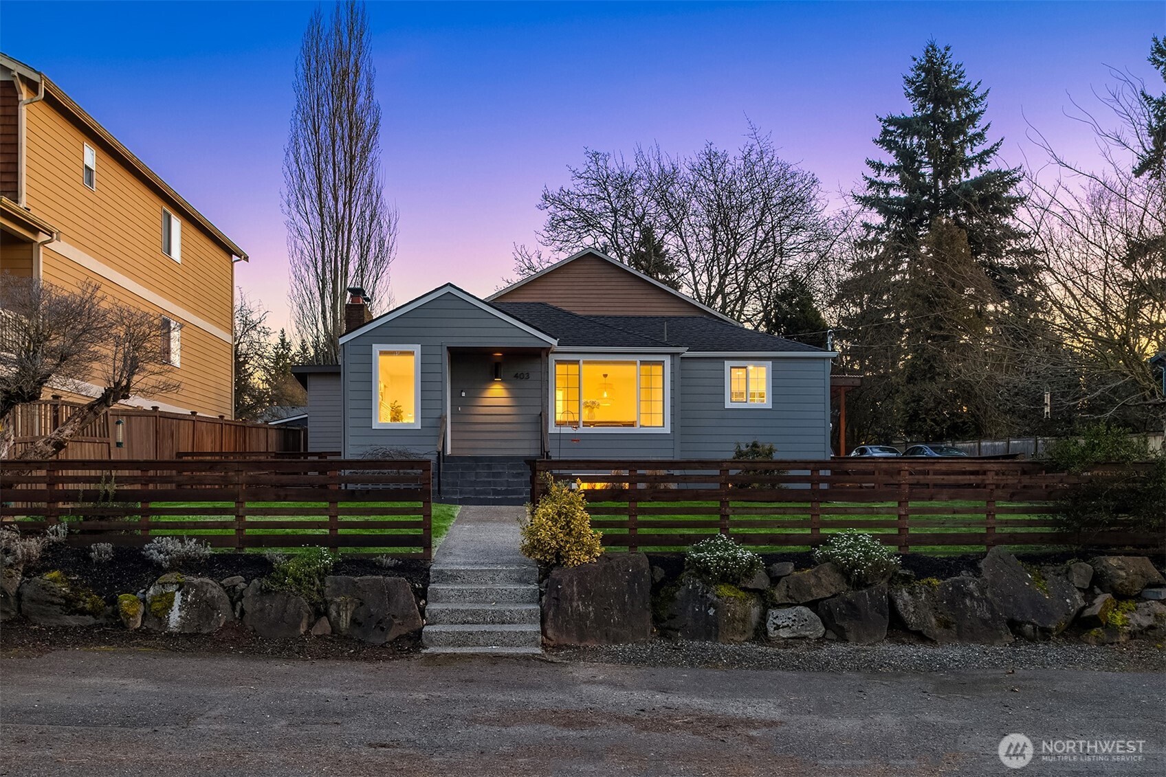 403 NE 94th Street , Seattle, WA 98115