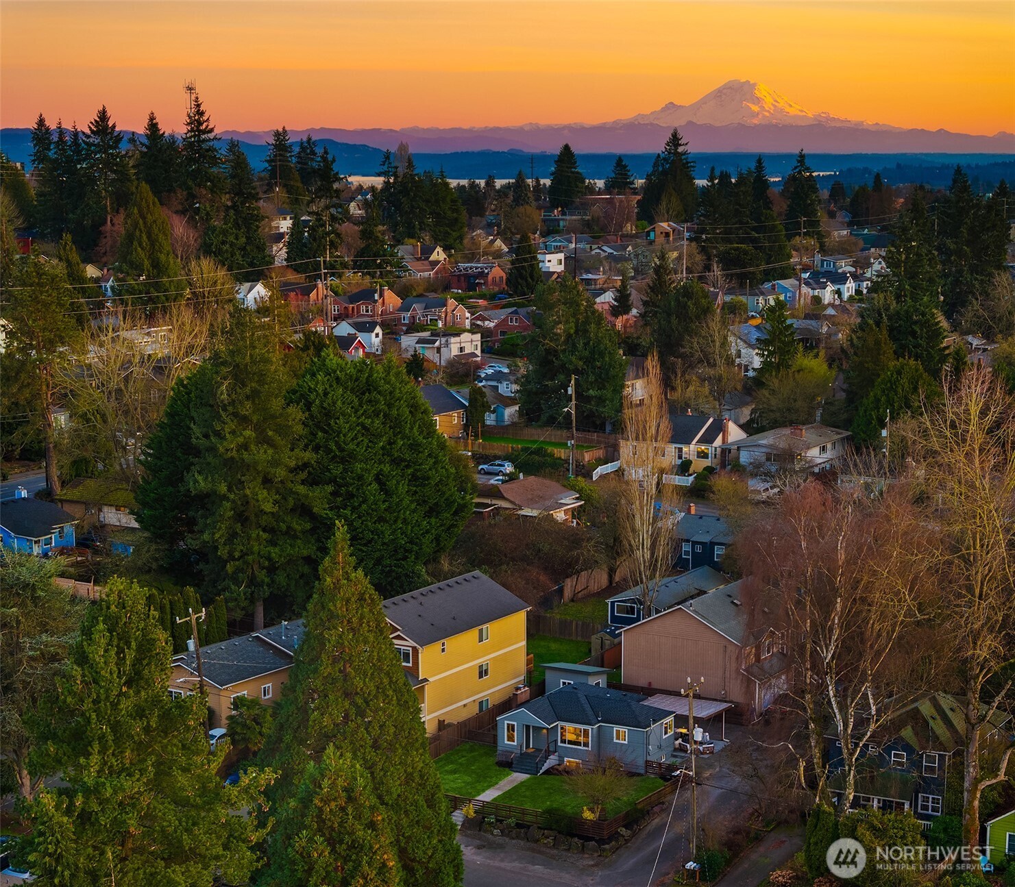 403 NE 94th Street , Seattle, WA 98115