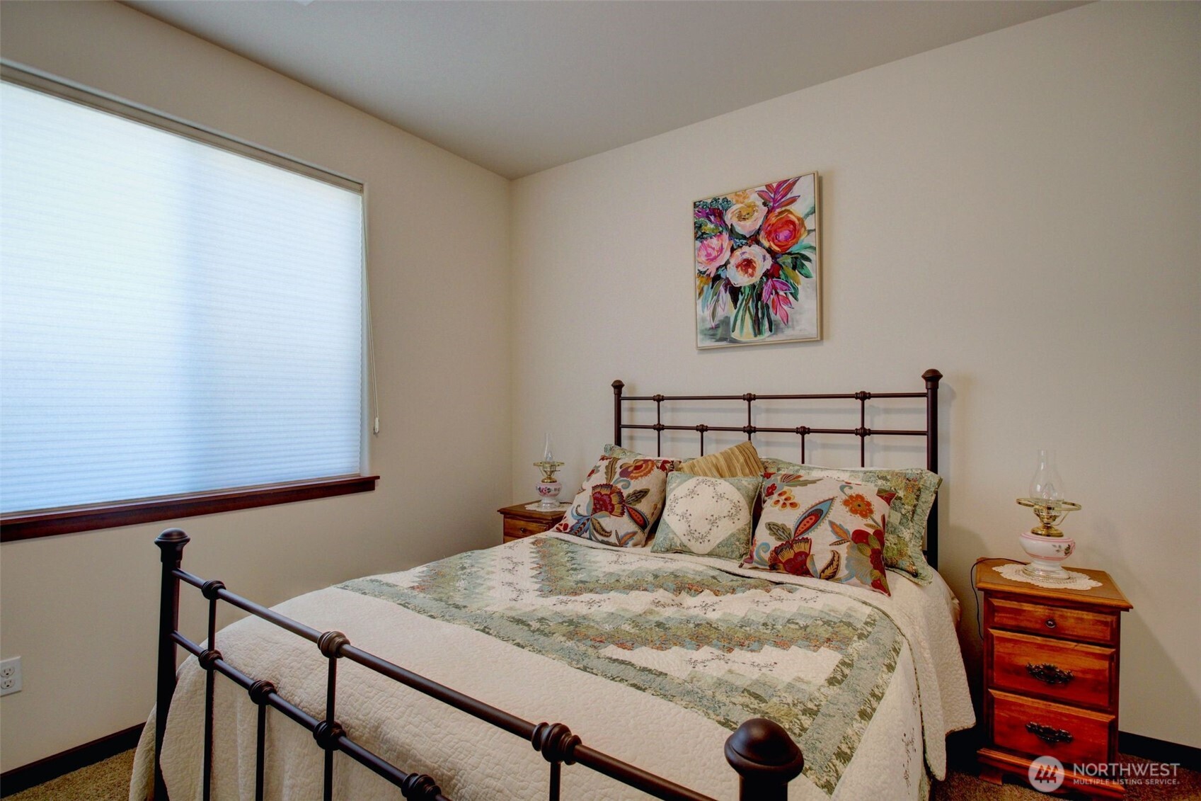 1990 Fraser Avenue , Mount Vernon, WA 98274