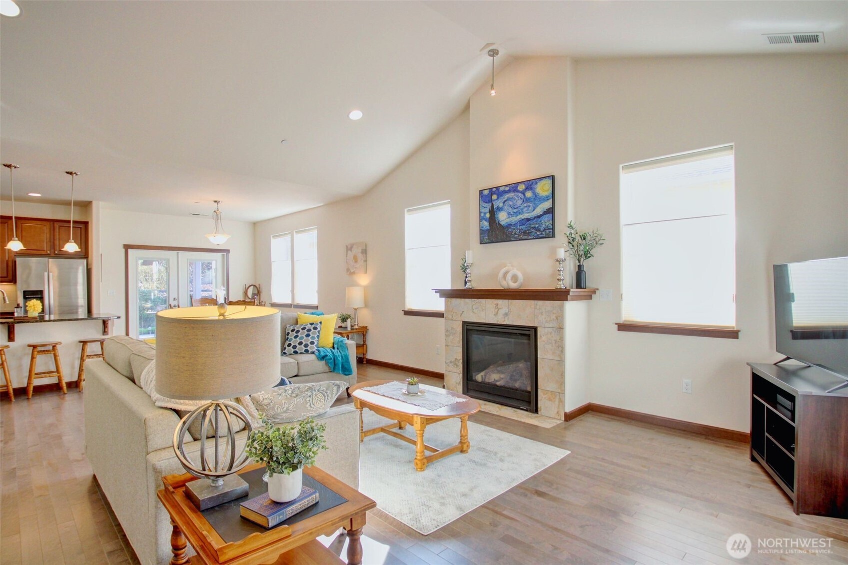 1990 Fraser Avenue , Mount Vernon, WA 98274