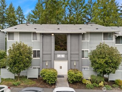4727 W Lake Sammamish Parkway SE #B201, Issaquah, WA 98027
