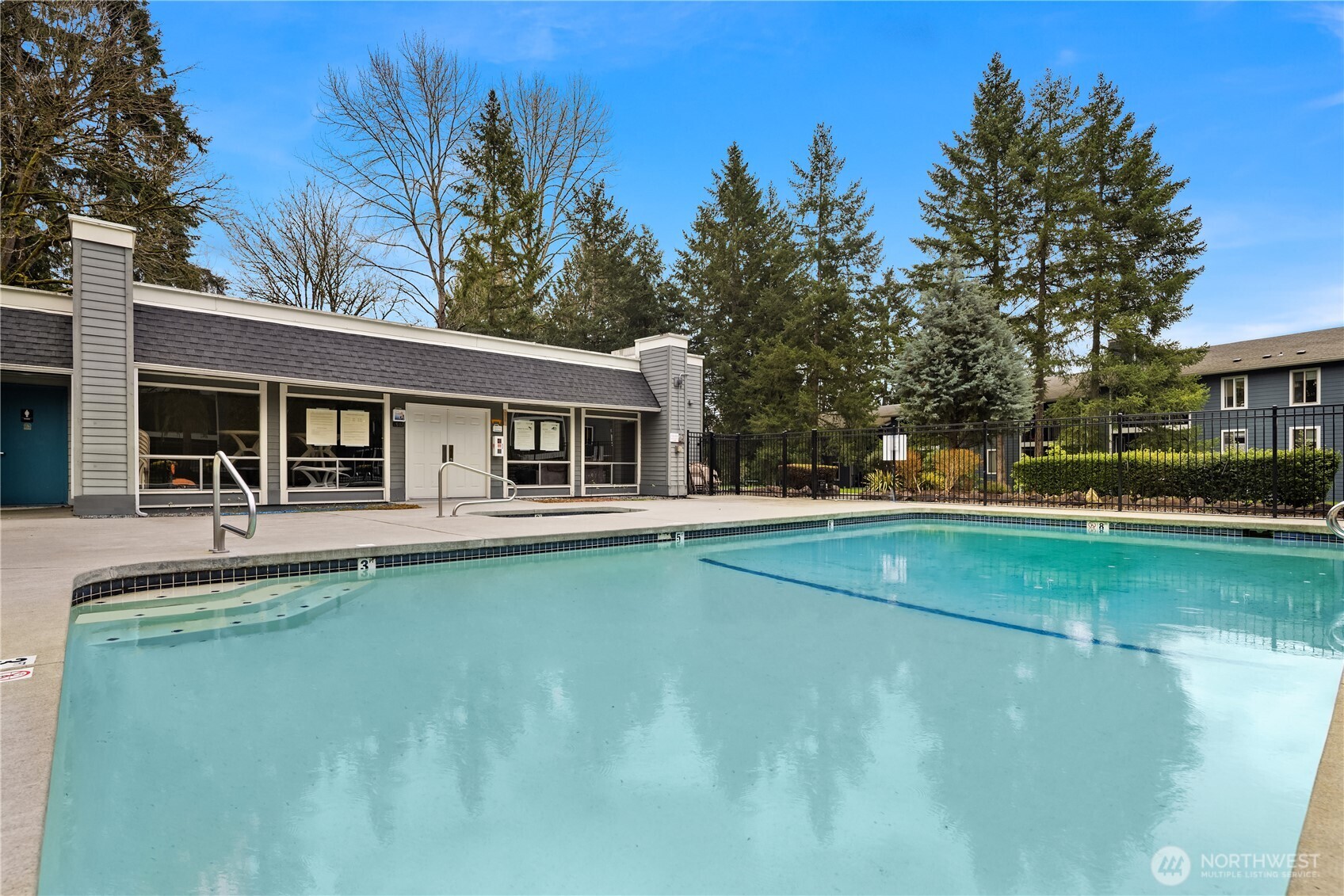 4727 W Lake Sammamish Parkway SE #B201, Issaquah, WA 98027