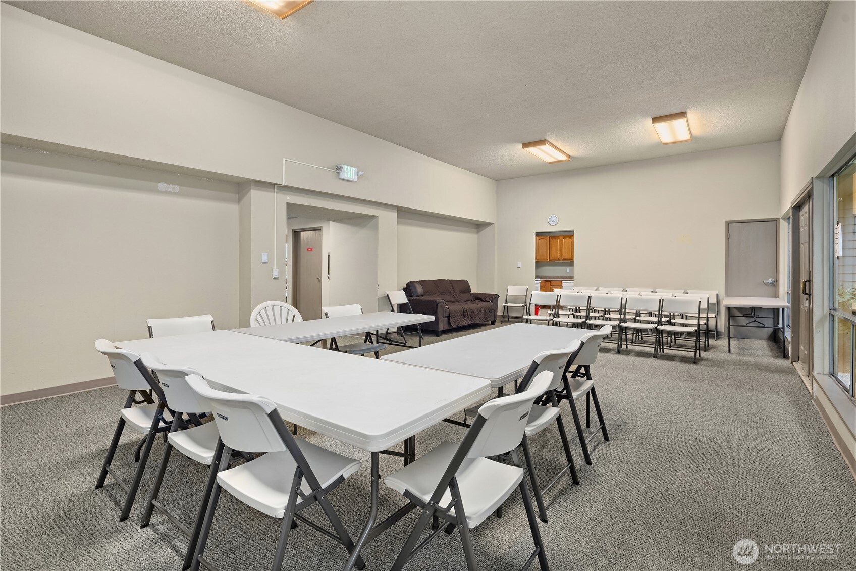 4727 W Lake Sammamish Parkway SE #B201, Issaquah, WA 98027