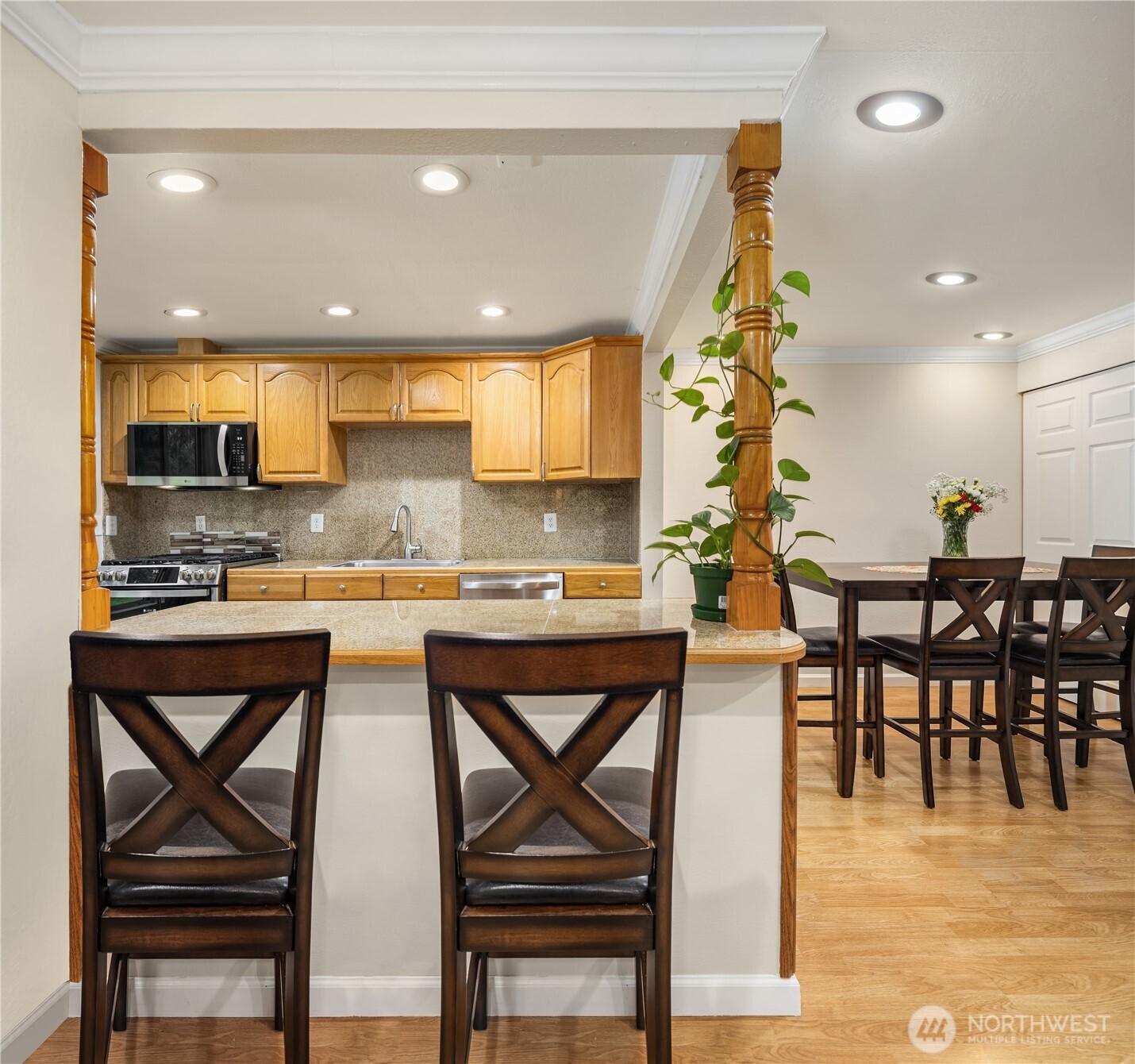 4727 W Lake Sammamish Parkway SE #B201, Issaquah, WA 98027