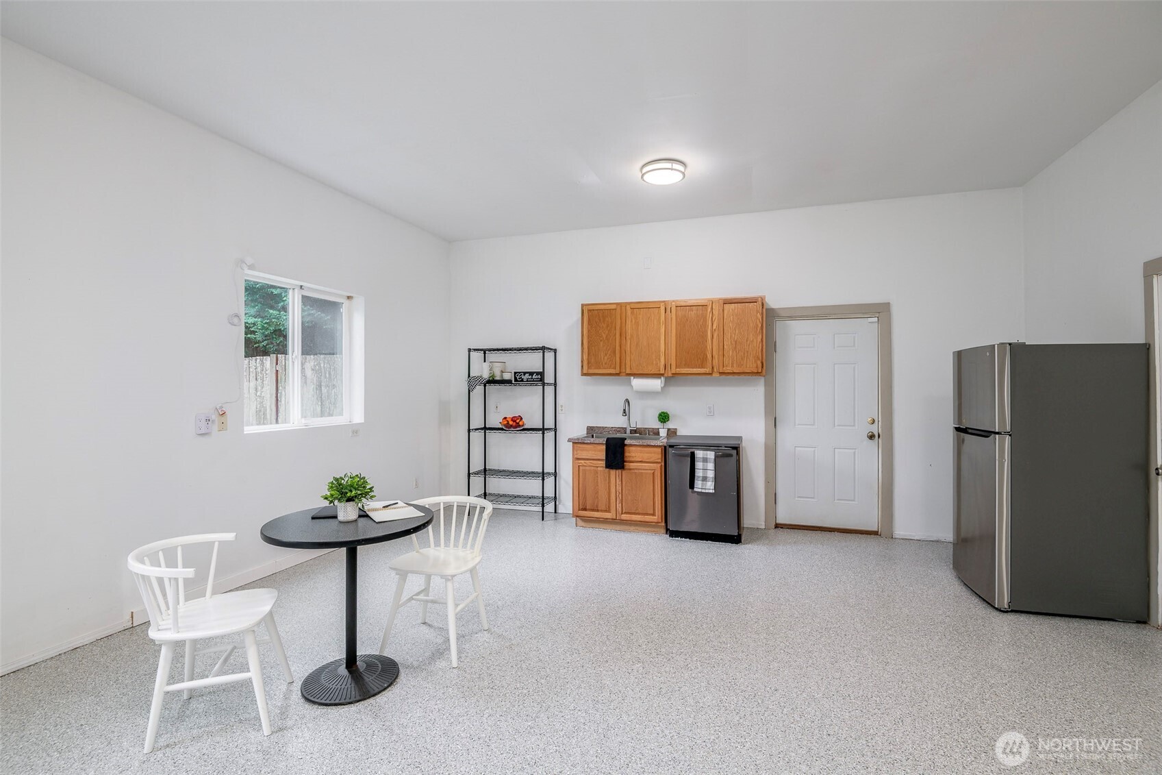 3210 S Bay Road NE, Olympia, WA 98506