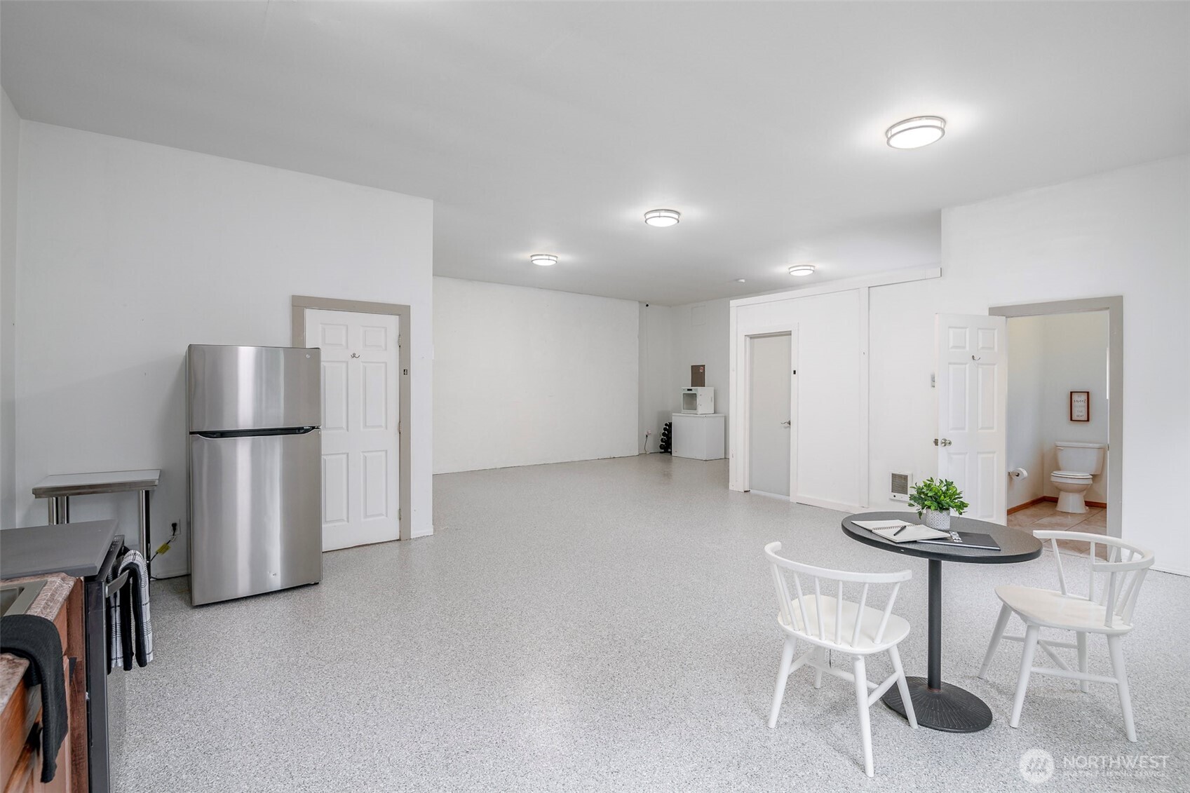 3210 S Bay Road NE, Olympia, WA 98506