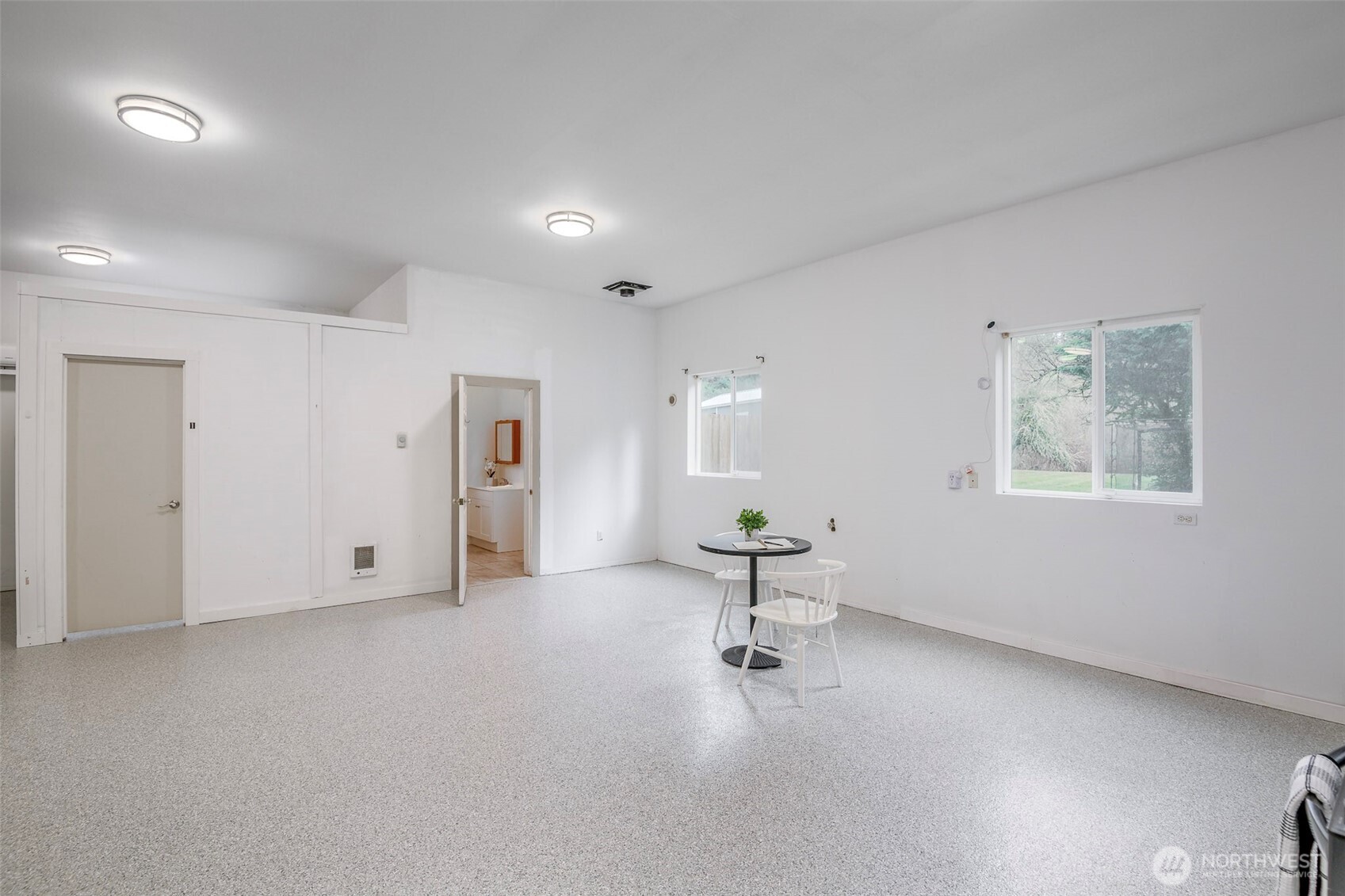 3210 S Bay Road NE, Olympia, WA 98506