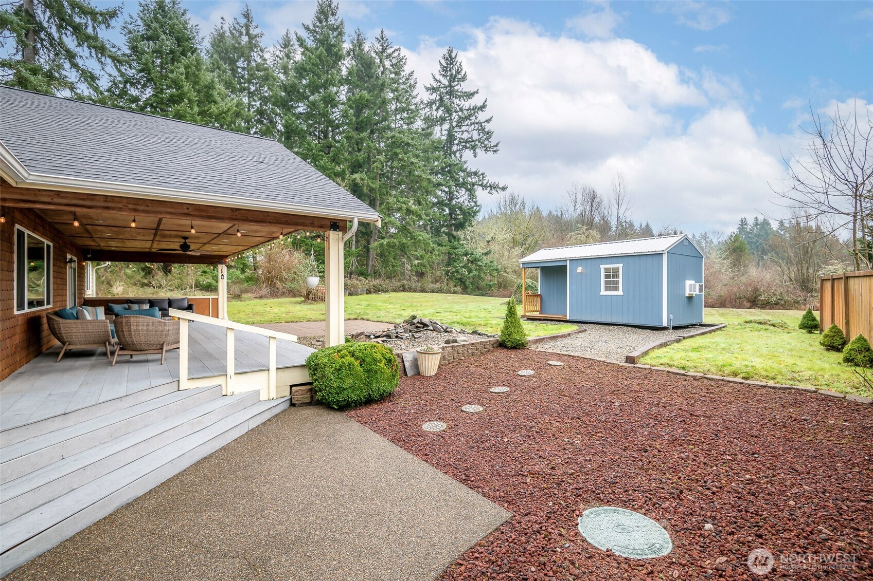 3210 S Bay Road NE, Olympia, WA 98506