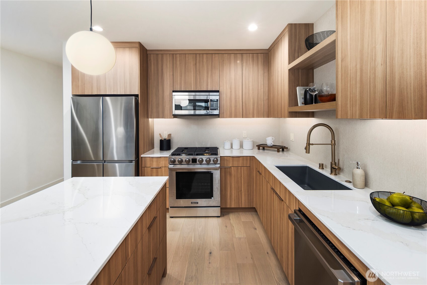 614 5th Avenue S #C101, Edmonds, WA 98020