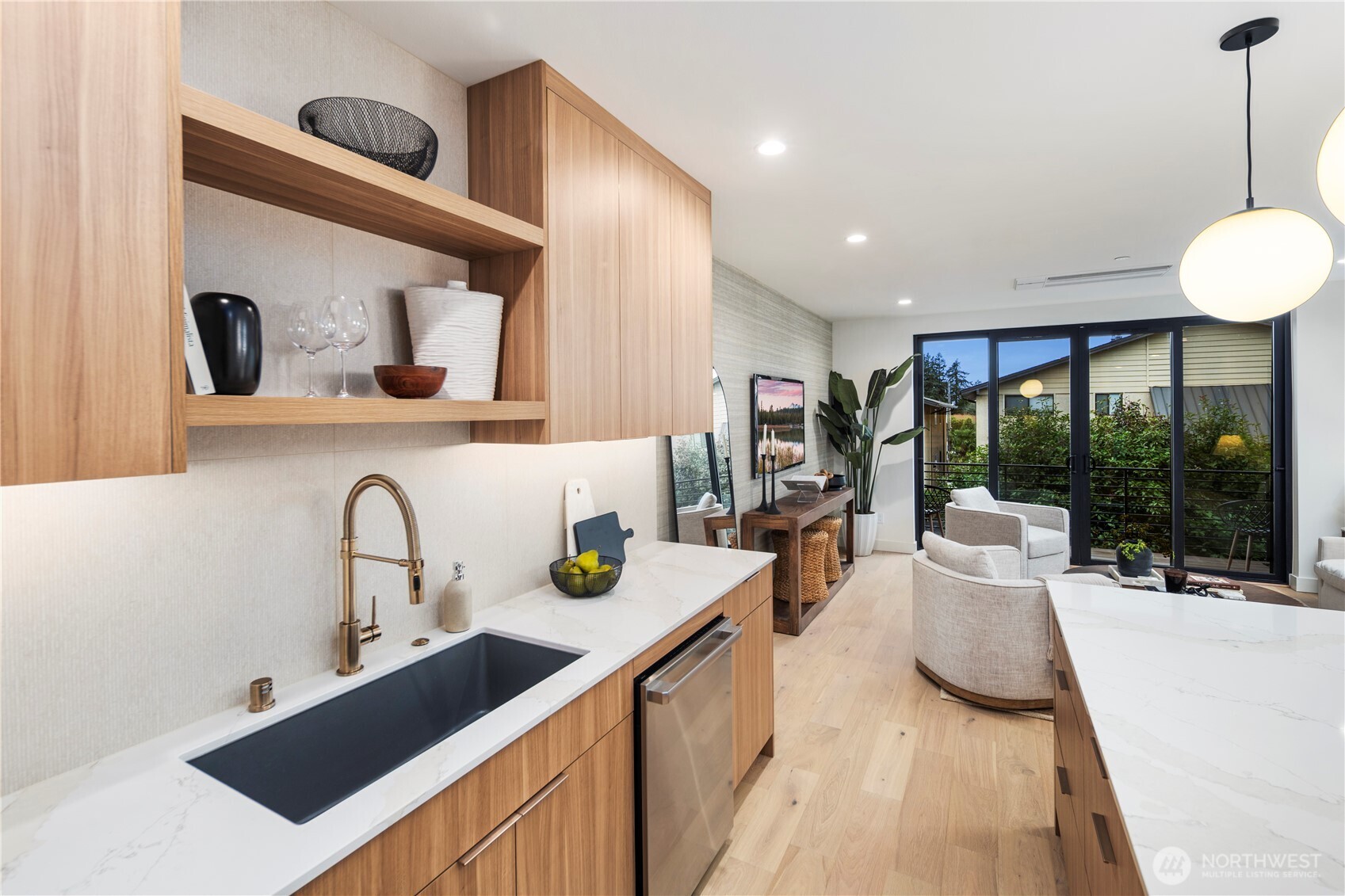 614 5th Avenue S #C101, Edmonds, WA 98020