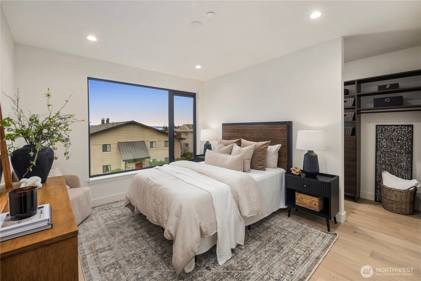 614 5th Avenue S #C101, Edmonds, WA 98020