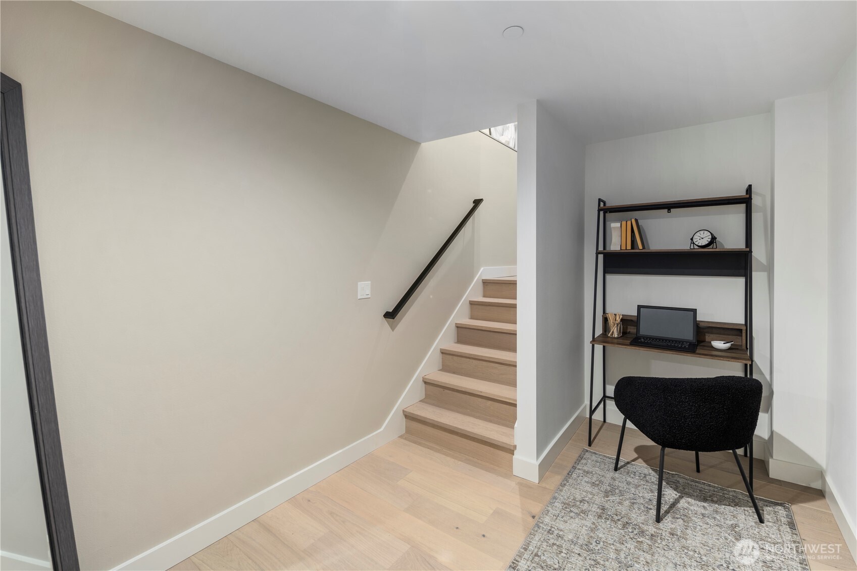 614 5th Avenue S #C101, Edmonds, WA 98020