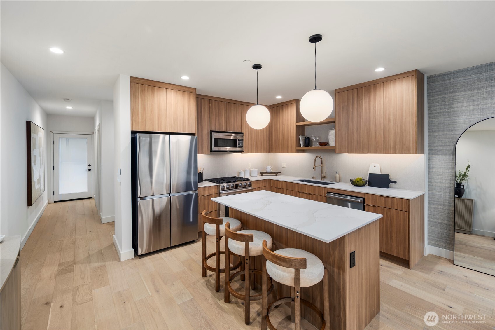 614 5th Avenue S #C101, Edmonds, WA 98020