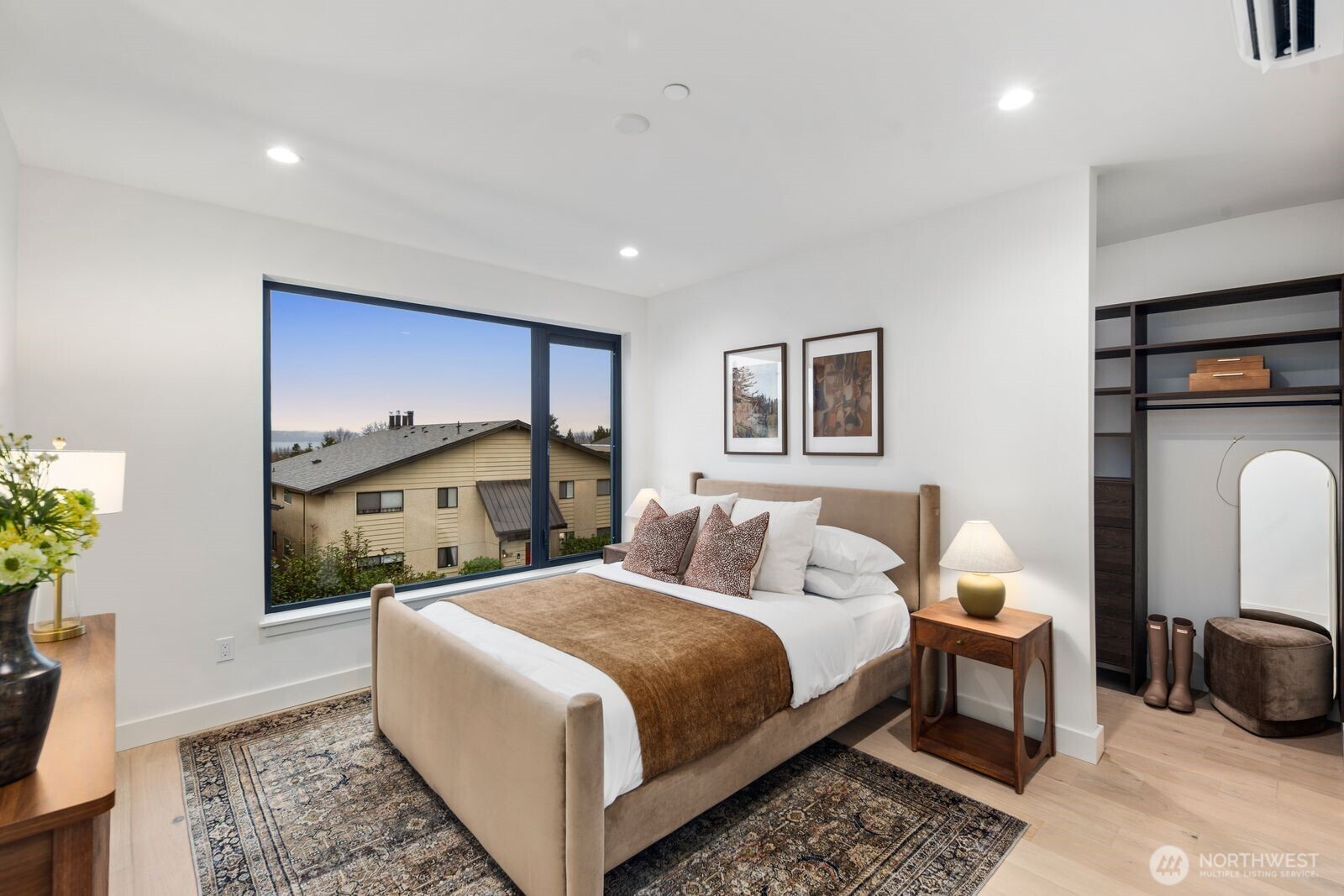 614 5th Avenue S #C107, Edmonds, WA 98020