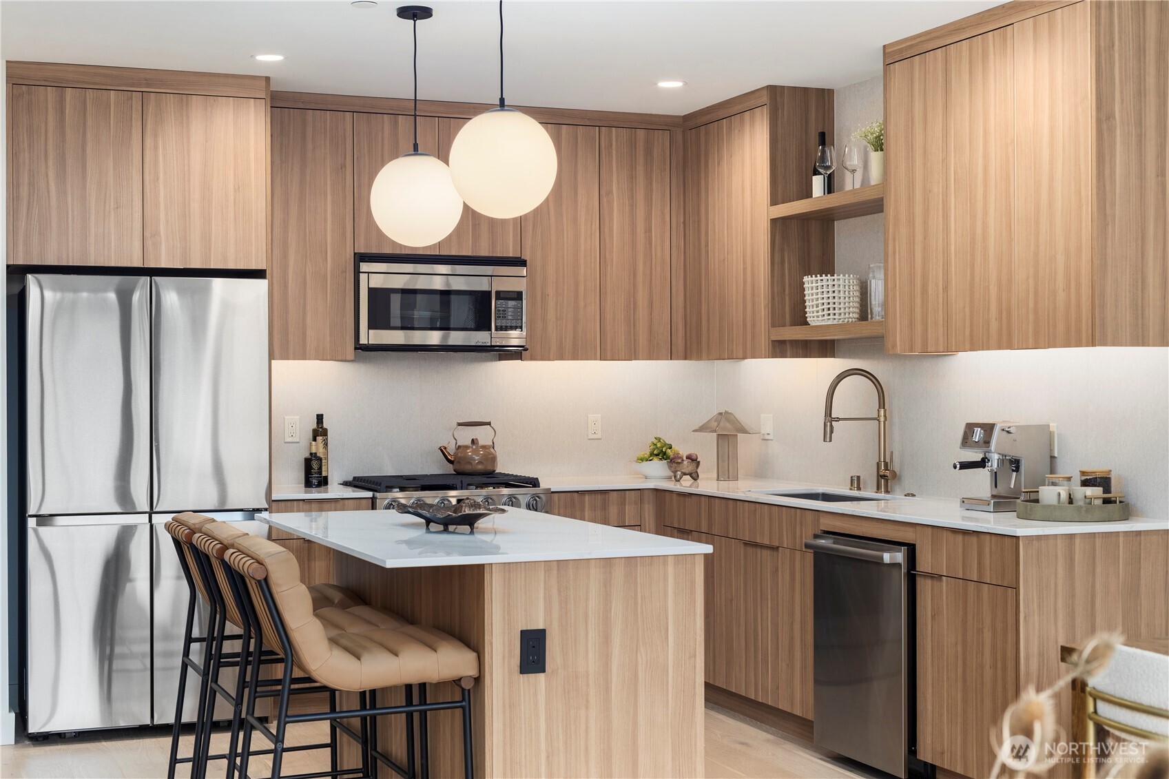 614 5th Avenue S #C107, Edmonds, WA 98020