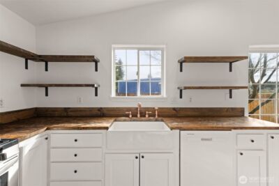 15946 Quail Meadows Court SE, Yelm, WA 98597 - Photo 10