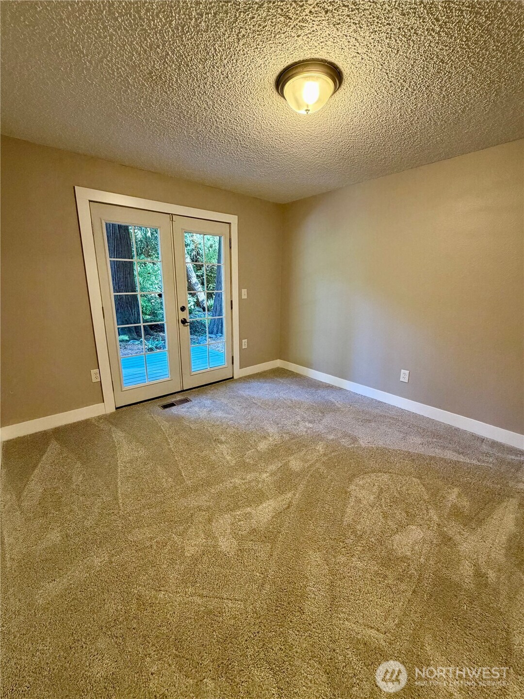 3813 70th Avenue NW, Gig Harbor, WA 98335-6489