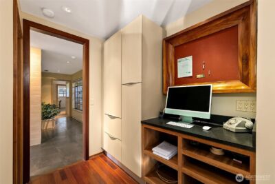 7503 Fairway Drive NE, Seattle, WA 98115 - Photo 14