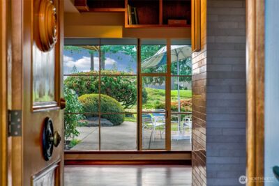 7503 Fairway Drive NE, Seattle, WA 98115 - Photo 3