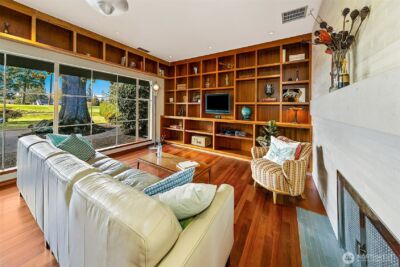 7503 Fairway Drive NE, Seattle, WA 98115 - Photo 8