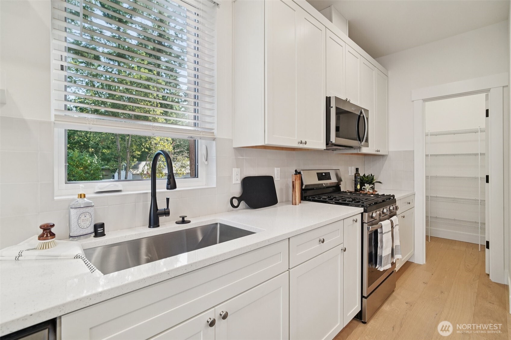 8014 222nd Street SW, Edmonds, WA 98026