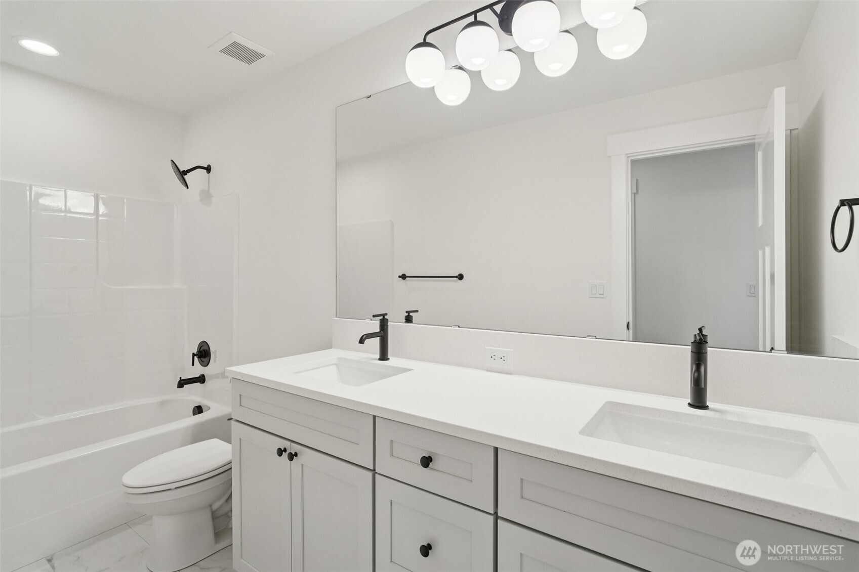 8014 222nd Street SW, Edmonds, WA 98026