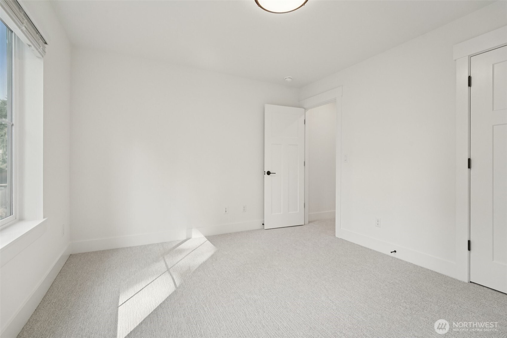 8014 222nd Street SW, Edmonds, WA 98026