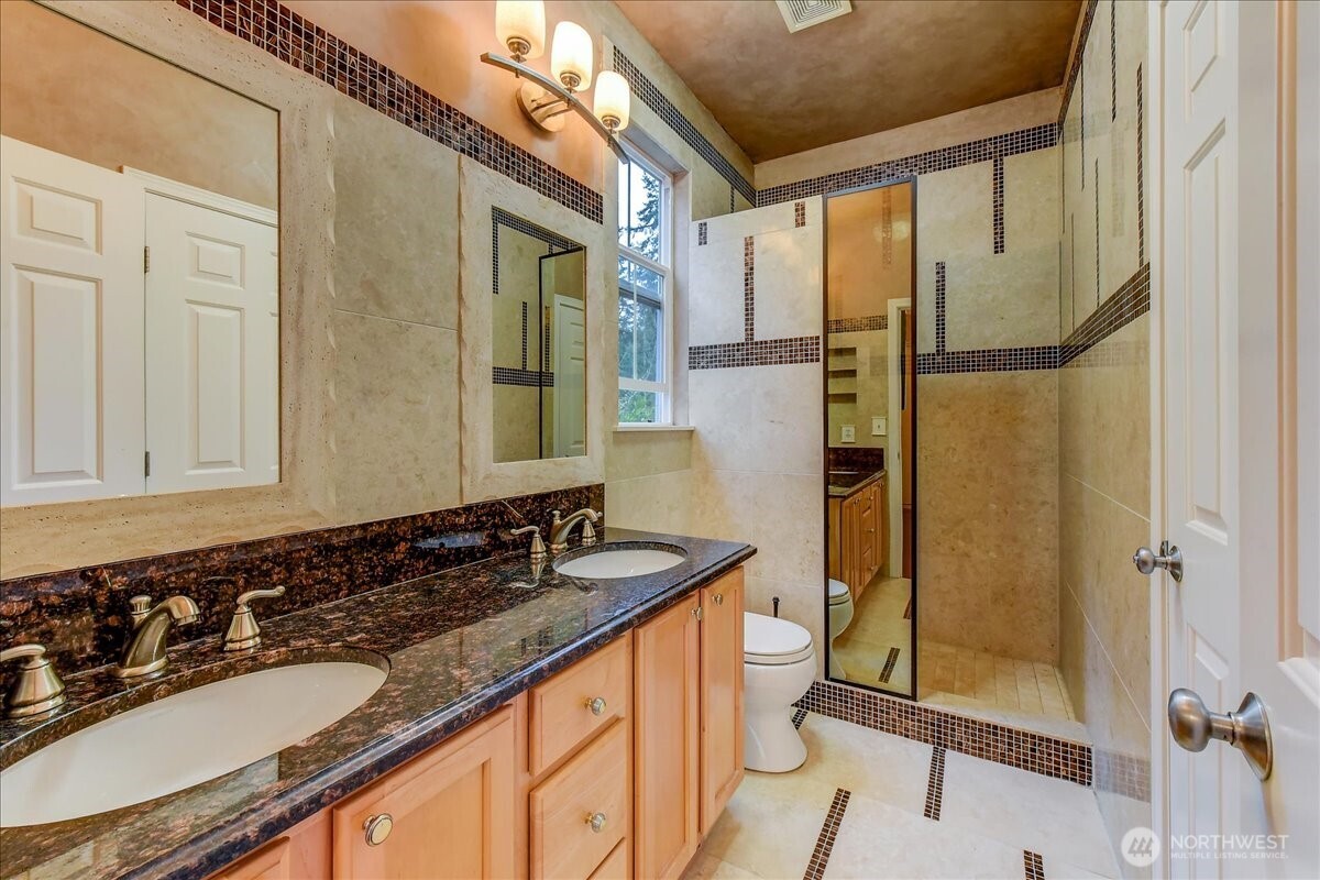 2462 172 Avenue NE, Redmond, WA 98052