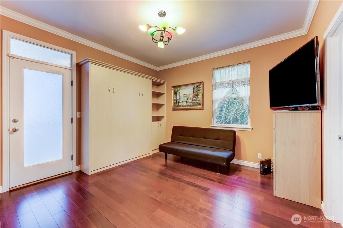 2462 172 Avenue NE, Redmond, WA 98052