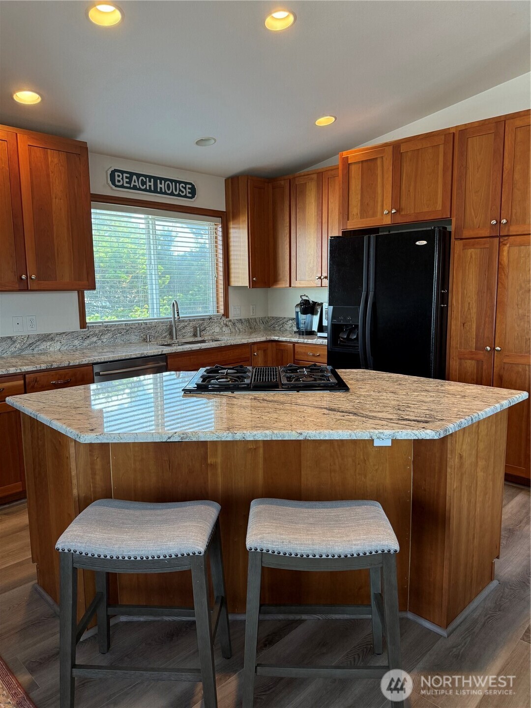 35210 F Place , Ocean Park, WA 98640