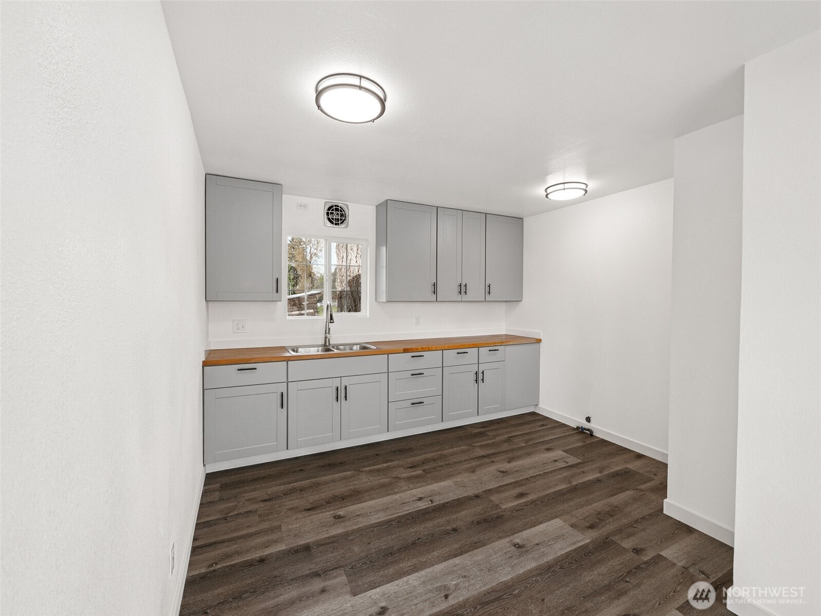 12535 SE Kent Kangley Road , Kent, WA 98030