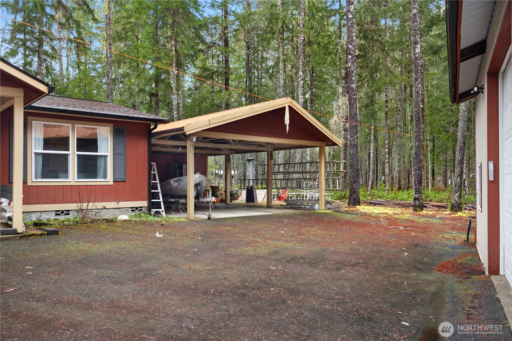 20 N Olympic Court , Hoodsport, WA 98548