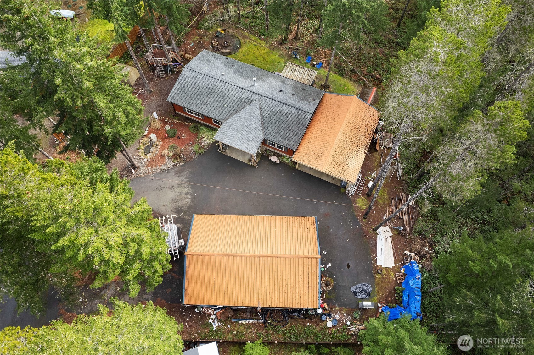 20 N Olympic Court , Hoodsport, WA 98548