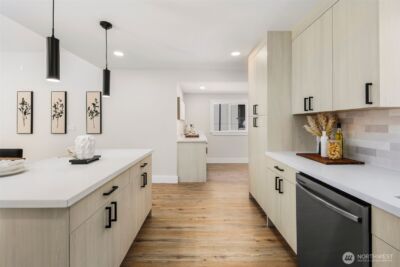 8226 Meridian Avenue N, Seattle, WA 98103 - Photo 11