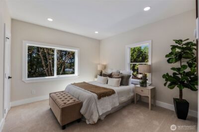 8226 Meridian Avenue N, Seattle, WA 98103 - Photo 20