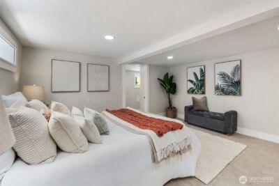 8226 Meridian Avenue N, Seattle, WA 98103 - Photo 27