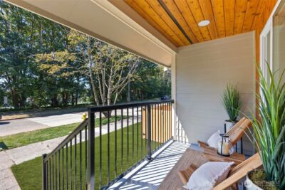 8226 Meridian Avenue N, Seattle, WA 98103 - Photo 3